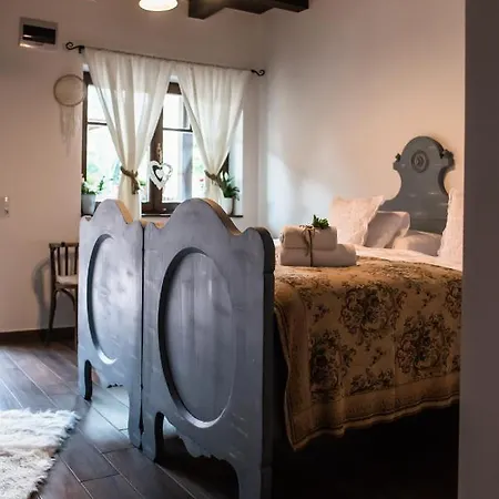 Boroka Vendeghaz Toalmas